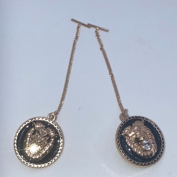 Vtg Gold Tone Black Enamel Rhinestone Lion Coin Threader Earrings 2.9” - Picture 3 of 6